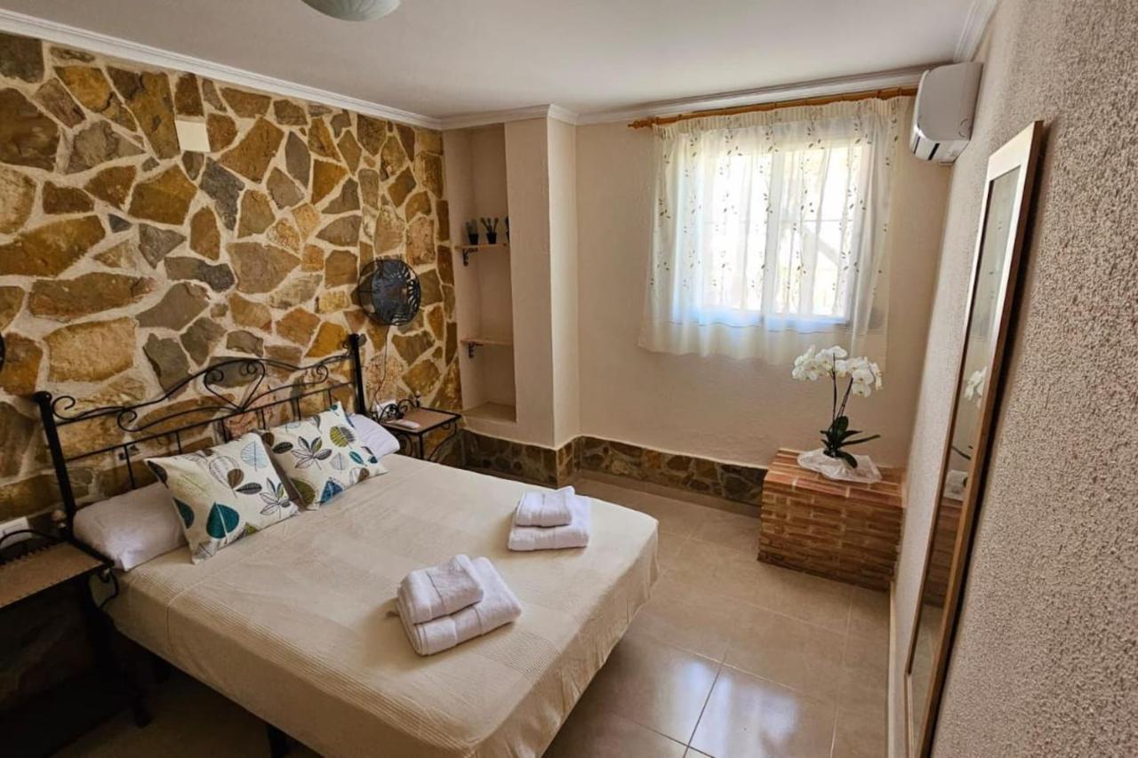 Buen Estar, Piscina, Barbacoa, Jacuzzi En Valencia Villa Turis Exterior photo
